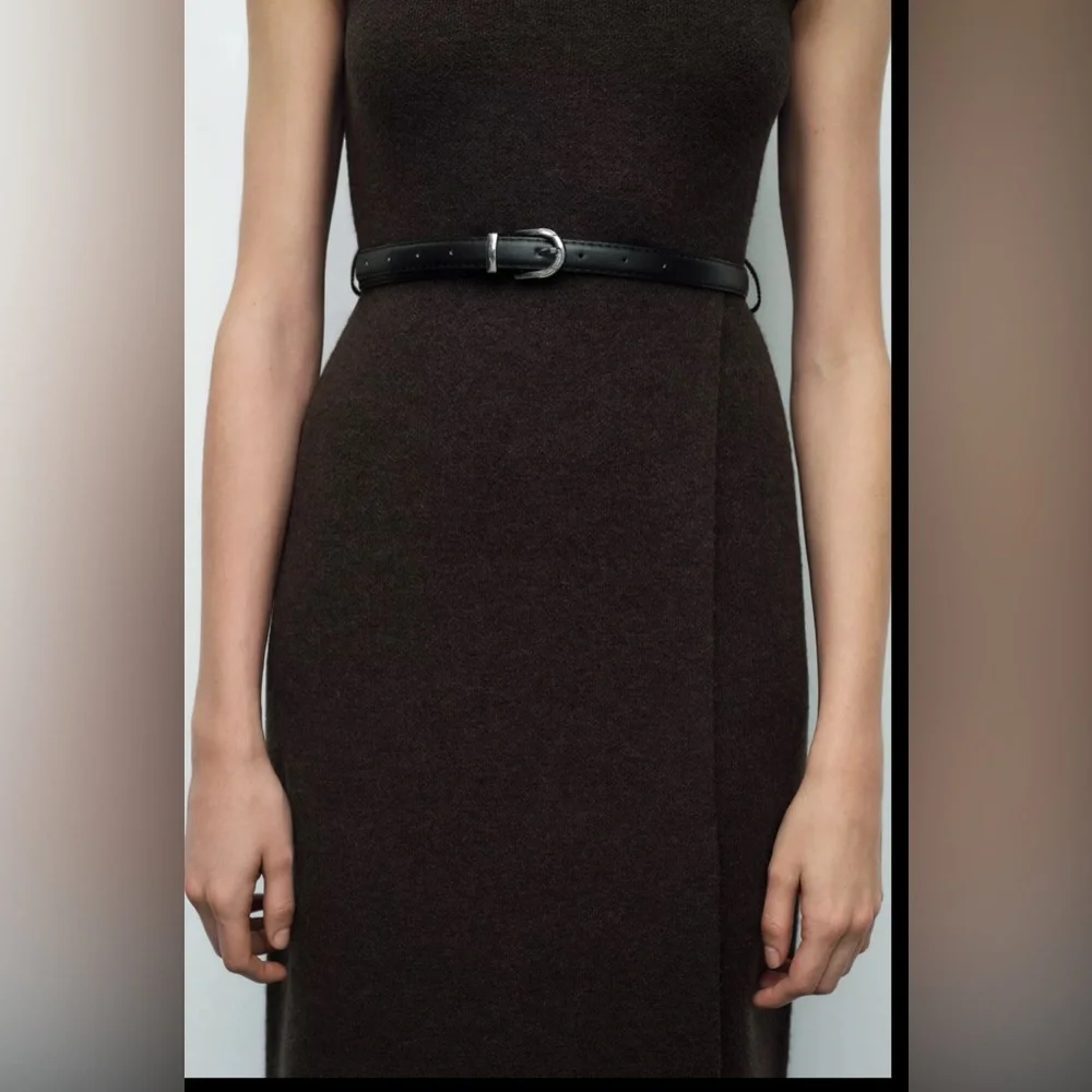 Belted long knit dress - Picture 7 of 10